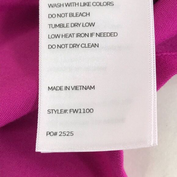 FIGS Casma Three-Pocket Scrub Top Women's XL Fuchsia Uniform Healthcare Medical - Picture 11 of 11